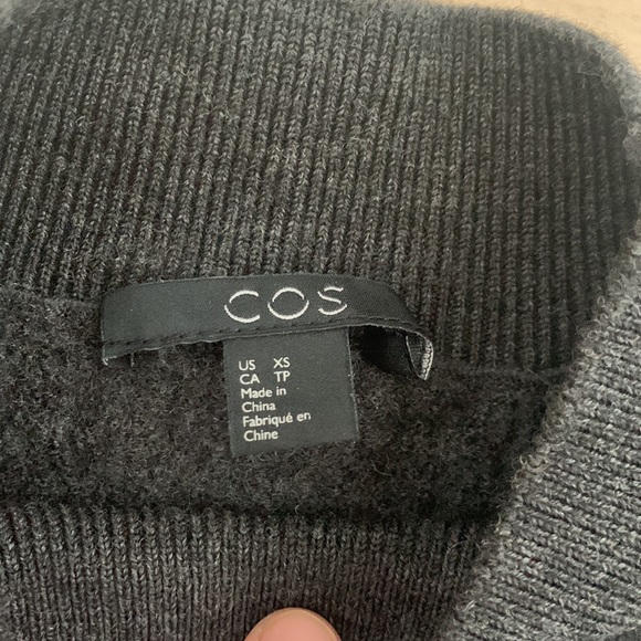NWOT! Gray COS Bow Sweater - Picture 8 of 9